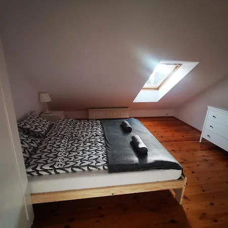 Miloryn Apartment *